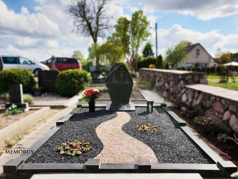 kapo tvarkymas su skaldele, perkunropemis ir granito elementais