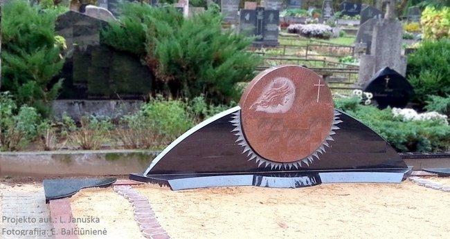 Po paminklo renovacijos