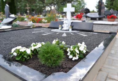 Kapų apželdinimas ir kapų dekoravimas gėlėmis Vilniuje