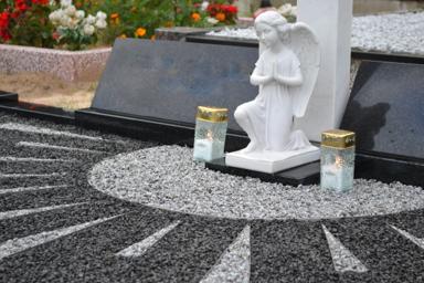 Kapo tvarkymo dizaino nuotrauka su baltu angelo paminklu Vilniuje